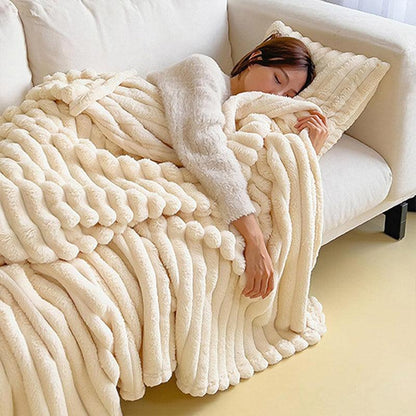 Soft Hotel Blanket in 3 Colours and 2 Sizes – Product View 4