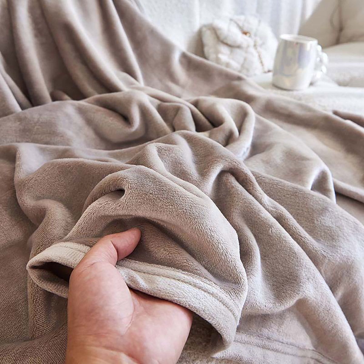 Facecloth Napping Blanket for Office Dormitory Sofa Lightweight Cozy Cover AU