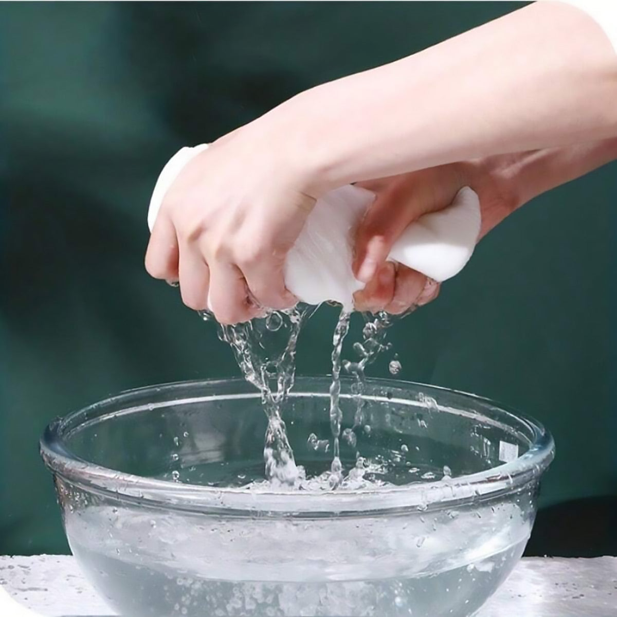 10 Pcs Compressed Disposable Bath Towels in 2 – Size Guide