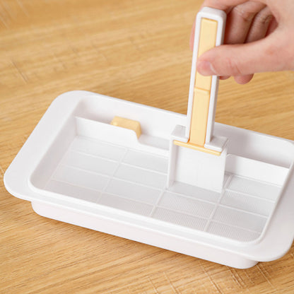 Butter Storage Dish with 10g Grid and Spoon – Product View 7
