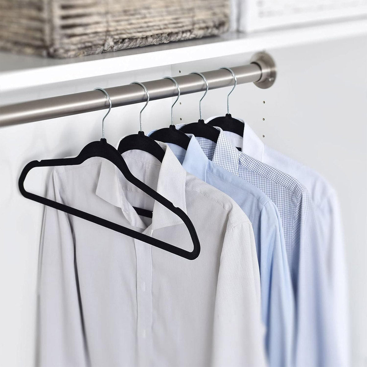 50 Pcs Black Velvet Coat Hangers for Guest Rooms – Product View 6