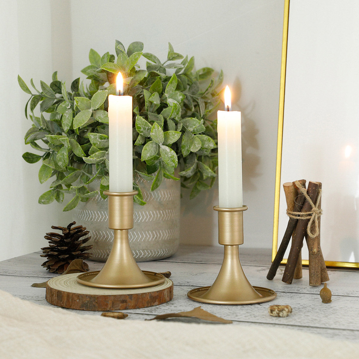 Iron Candlestick Stand Holder Retro Style Taper Candle Holder Set of 4