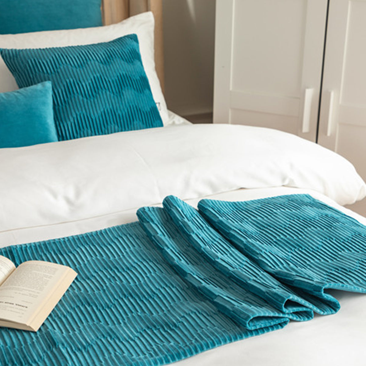 Velvet Bed Runner and Cushion Cover in 8 Options – Product View 13