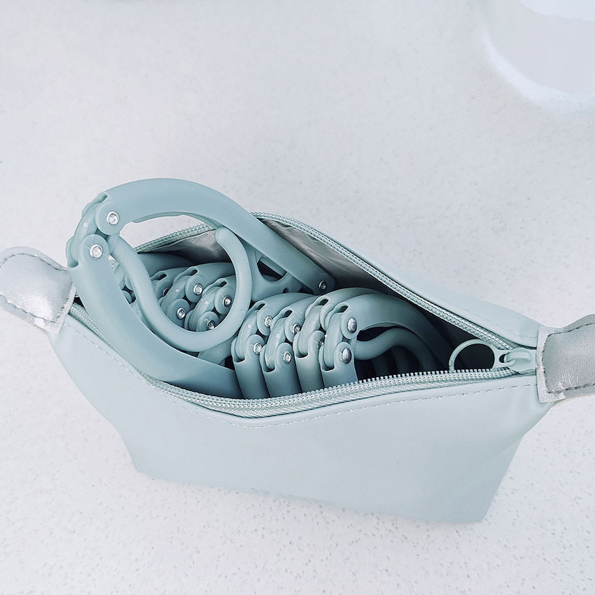 8 Pcs Portable Foldable Clothes Hangers with Storage Bag