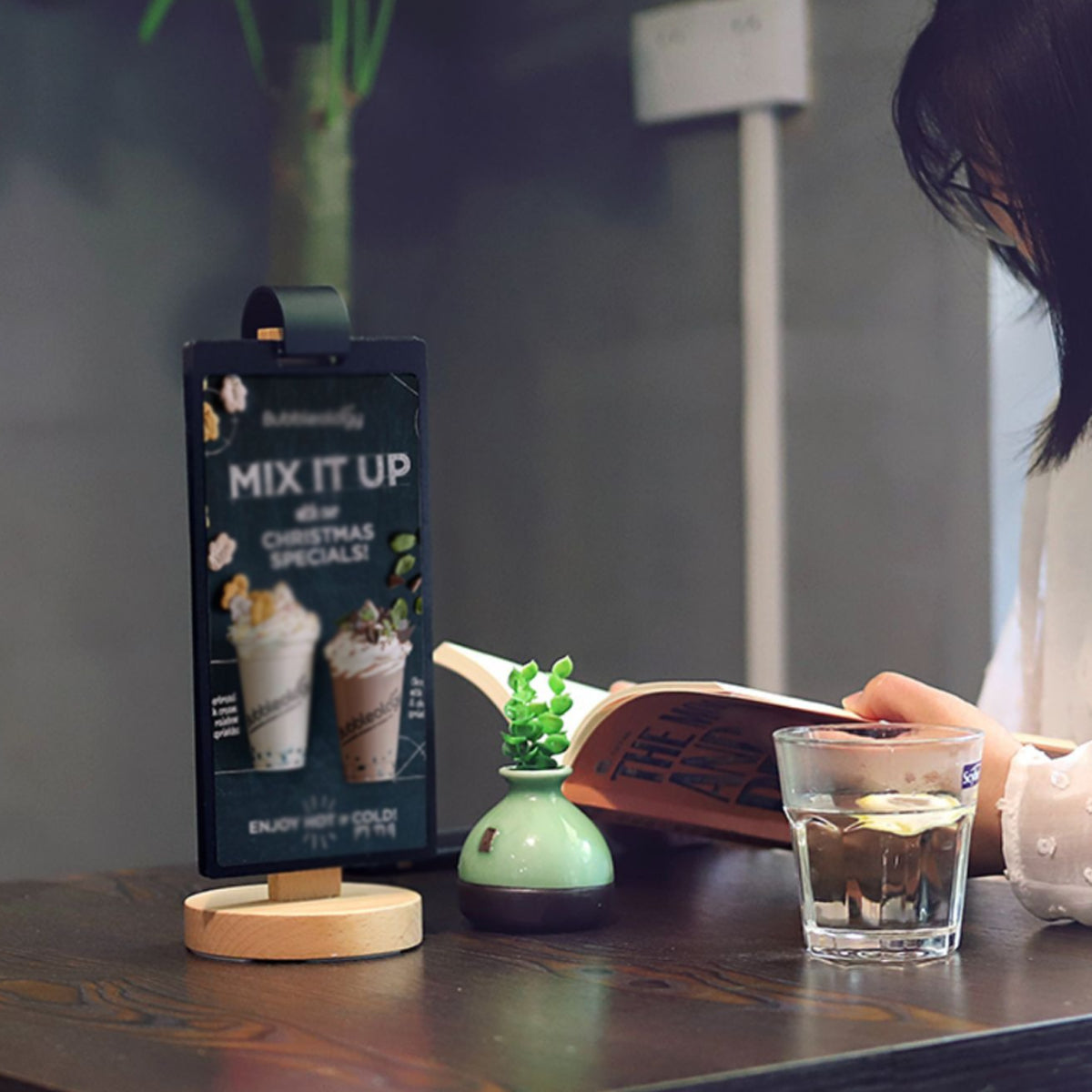 Wooden Tabletop Menu Holder Stand 20x10cm for Restaurant