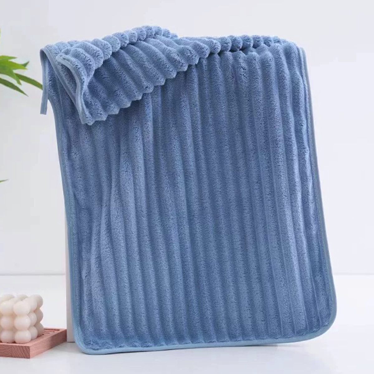 2 Pcs Coral Fleece Bath Towel Set in 2 Colours – Product View 9