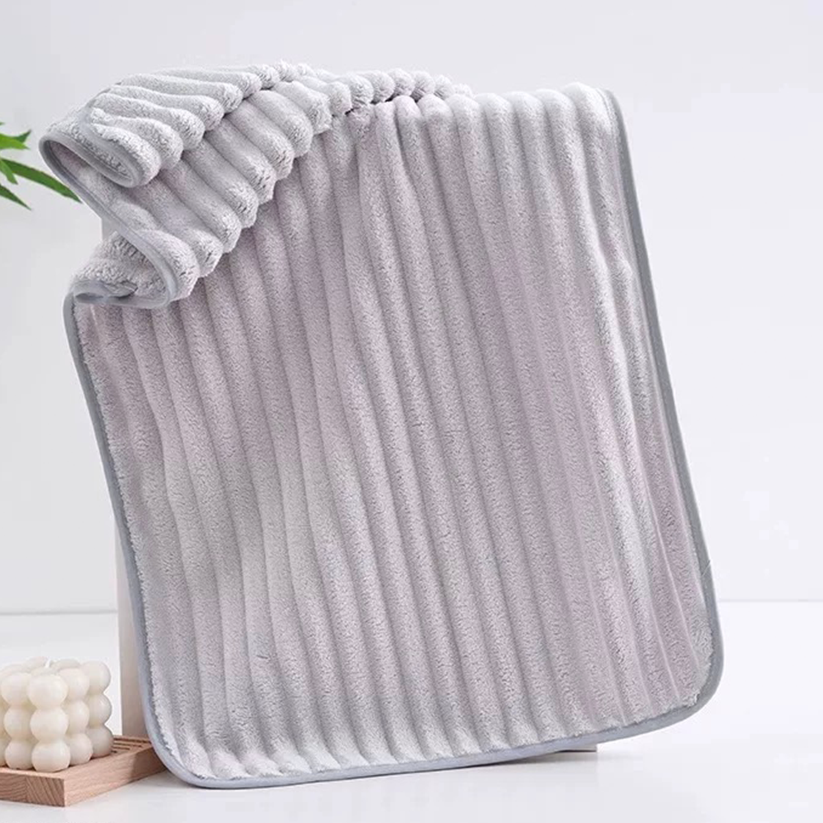 2 Pcs Coral Fleece Bath Towel Set in 2 Colours – Product View 8
