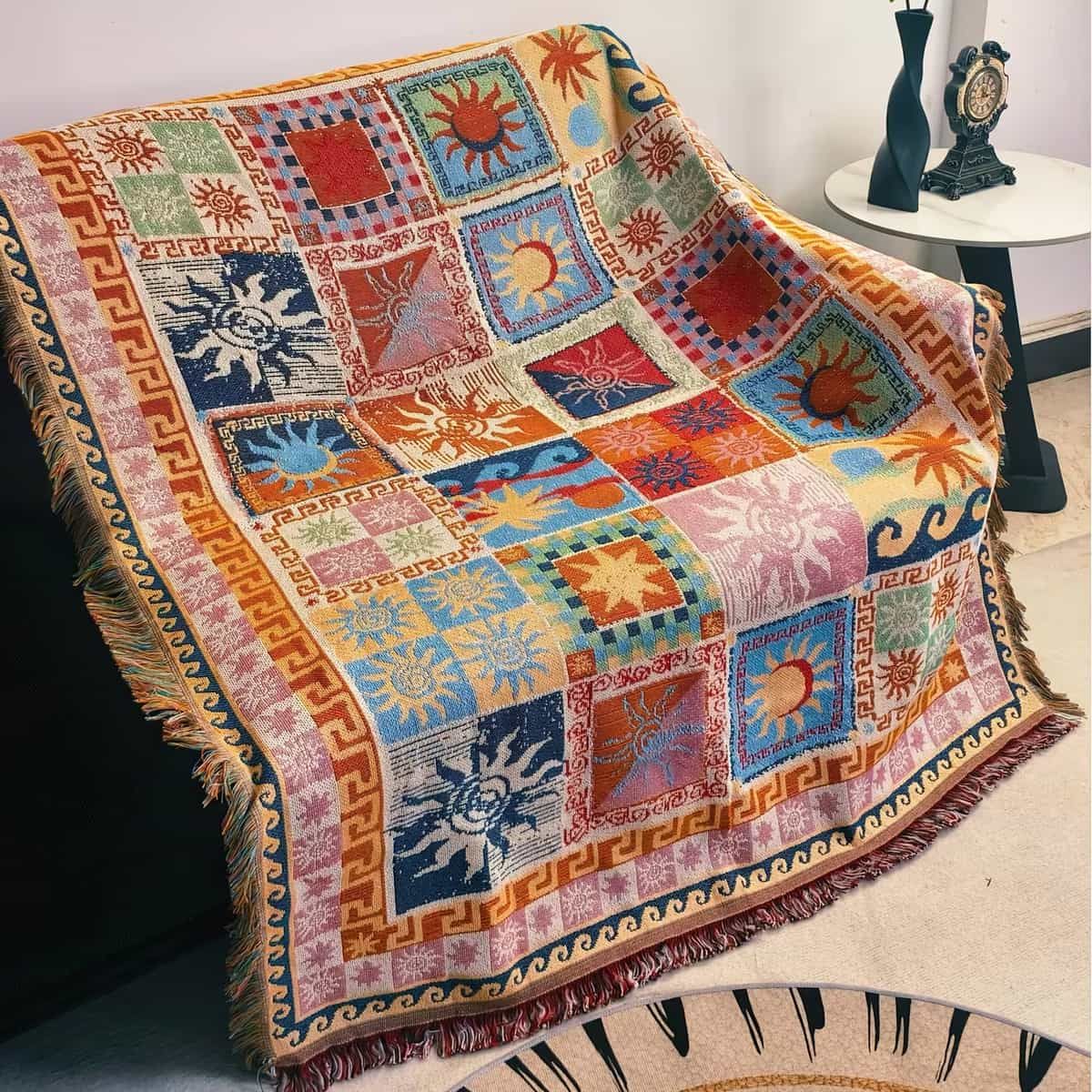Decorative Jacquard Throw Blanket 160 x 130cm – Size Guide