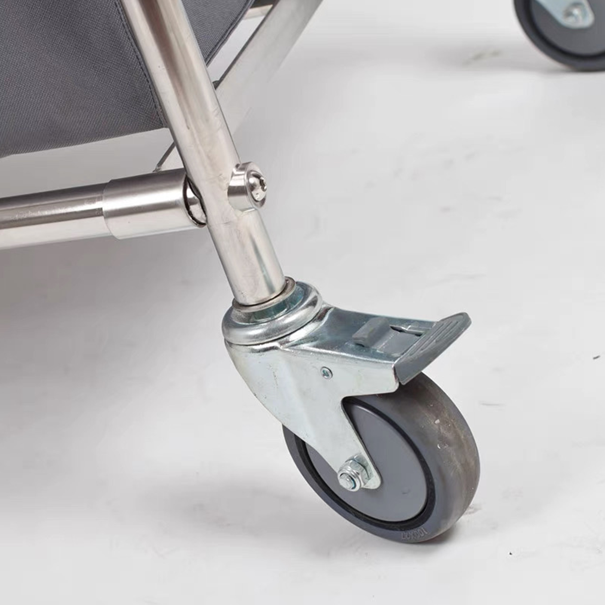 Multi Functional Hand Pushed Cloth Cleaning Service Cart Hotel Guesthouse Rooms