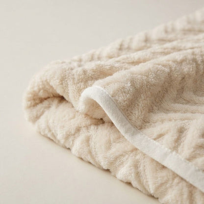 Thick Jacquard Flannel Blanket 200 x 230cm – Size Guide