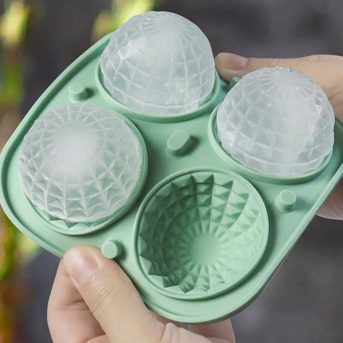 2pcs Silicone Ice Cube Tray Round and Square Ball Mold Set